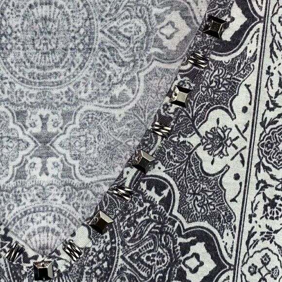 Rose & Olive Stretch Printed V-Neck Sleeveless Pullover Tank Top Gray Size Large - Picture 3 of 7